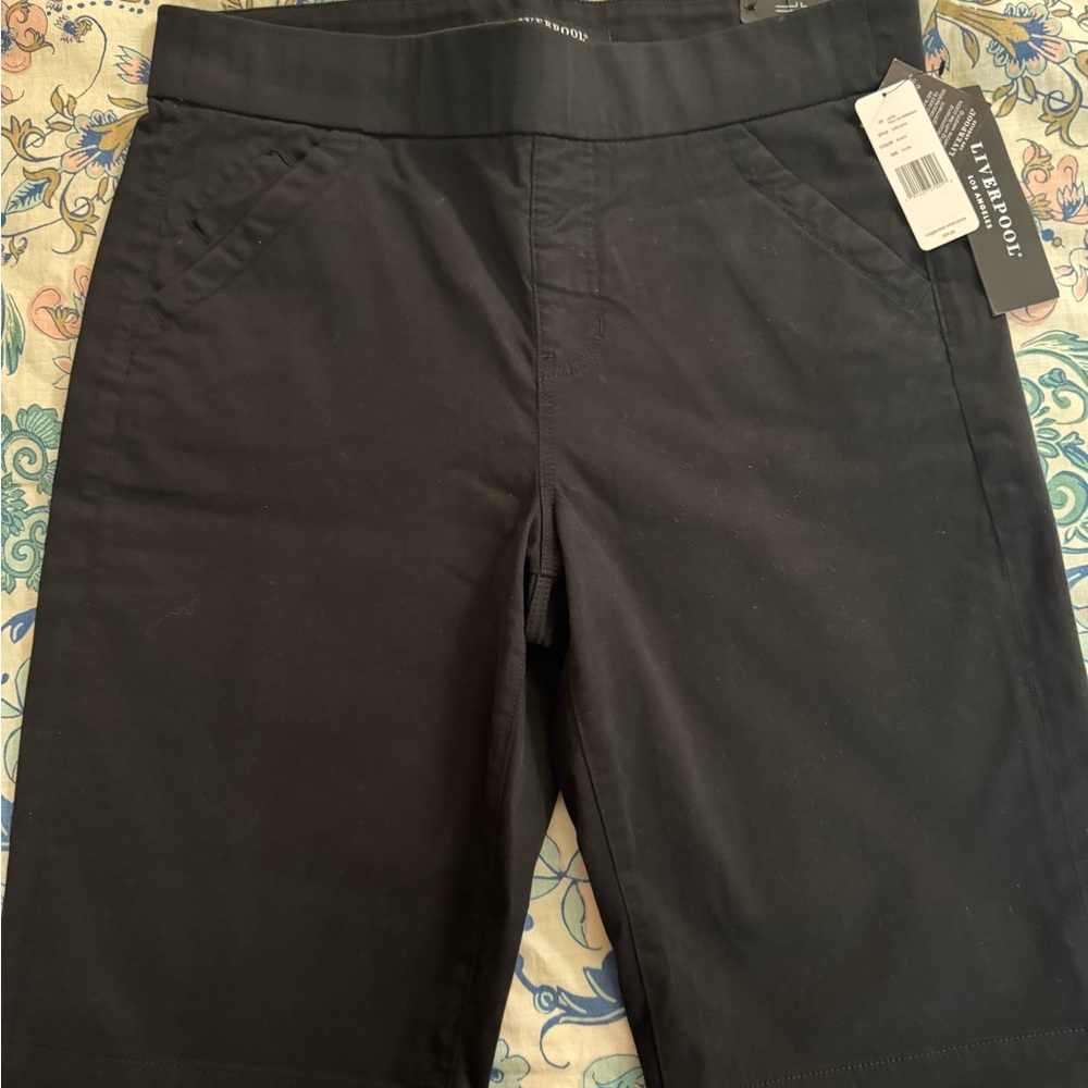 Liverpool Black Bermudas